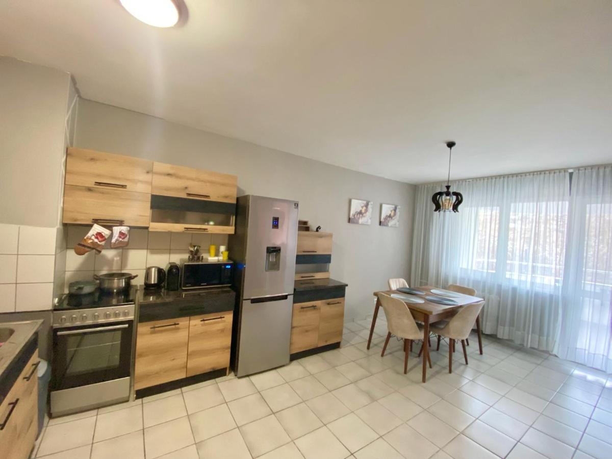 Spacious Apartment Next To South Park Просторен Апартамент До Южен Парк Top Location Sofia Buitenkant foto