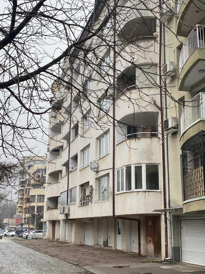 Spacious Apartment Next To South Park Просторен Апартамент До Южен Парк Top Location Sofia Buitenkant foto